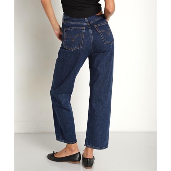 Levi's Ribcage Straight Ankle Jeans - Picture 3 of 11